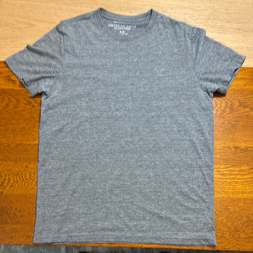 American Eagle Outfitters Gray Short Sleeve Tee